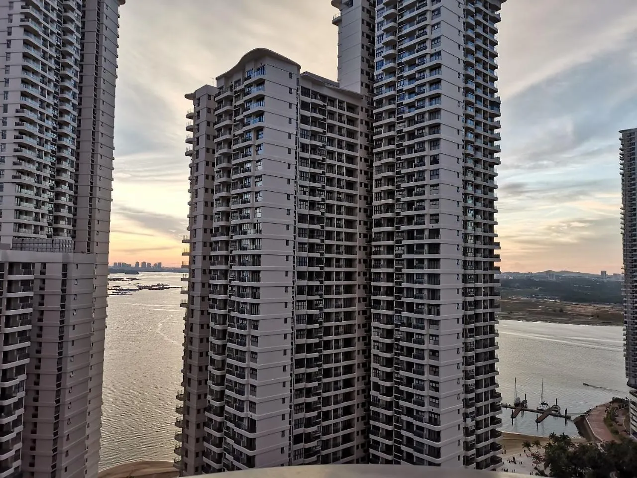 5 Star Resort At Danga Bay 碧桂园 金海湾 Johor Bahru Malaysia